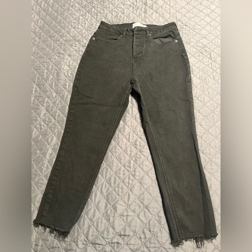 No Boundaries ankle cropped black pants